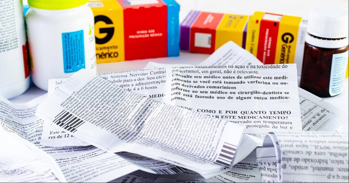 Bula é um informativo que acompanha todo medicamento e explica a dosagem, efeitos colaterais e contraindicações, entre outras informações