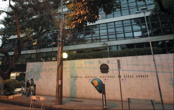 TRE-MG empossa novos dirigentes nesta sexta