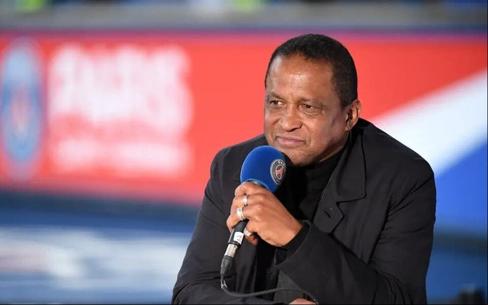 Valdo em evento realizado no PSG (Foto: Reprodução / Fifa)