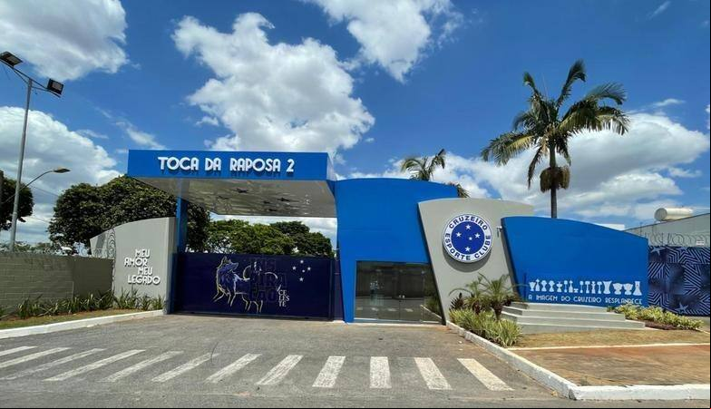 Fachada da Toca da Raposa 2