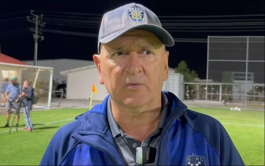 Técnico Paul Posa após partida do Auckland City (Foto: Reprodução/Instagram/@officialaucklandcityfc)