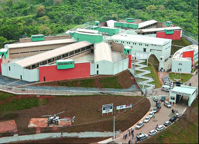 Taxa de ocupação no Presídio Inspetor José Martinho Drumond, em Ribeirão das Neves, é de 347,56%